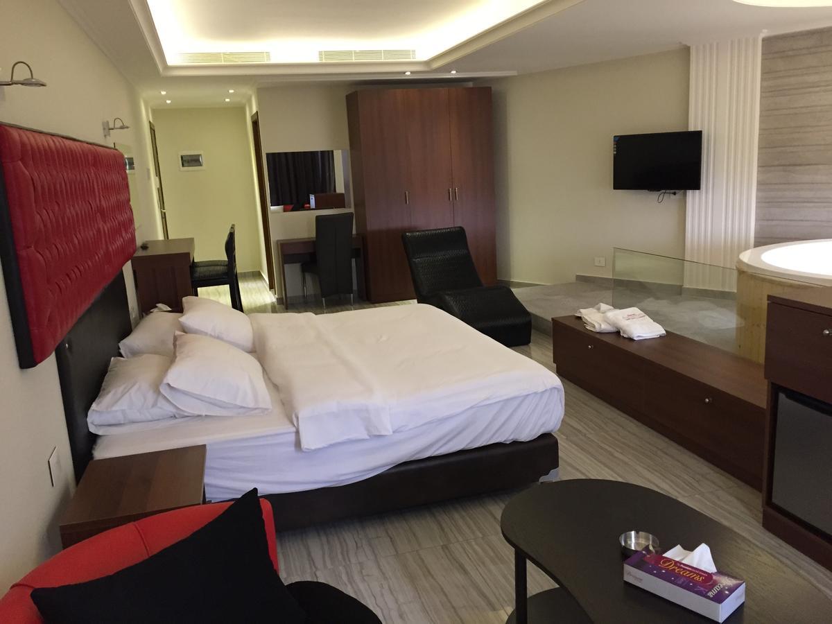 Aphrodite Hotel Ţabarjā Kültér fotó
