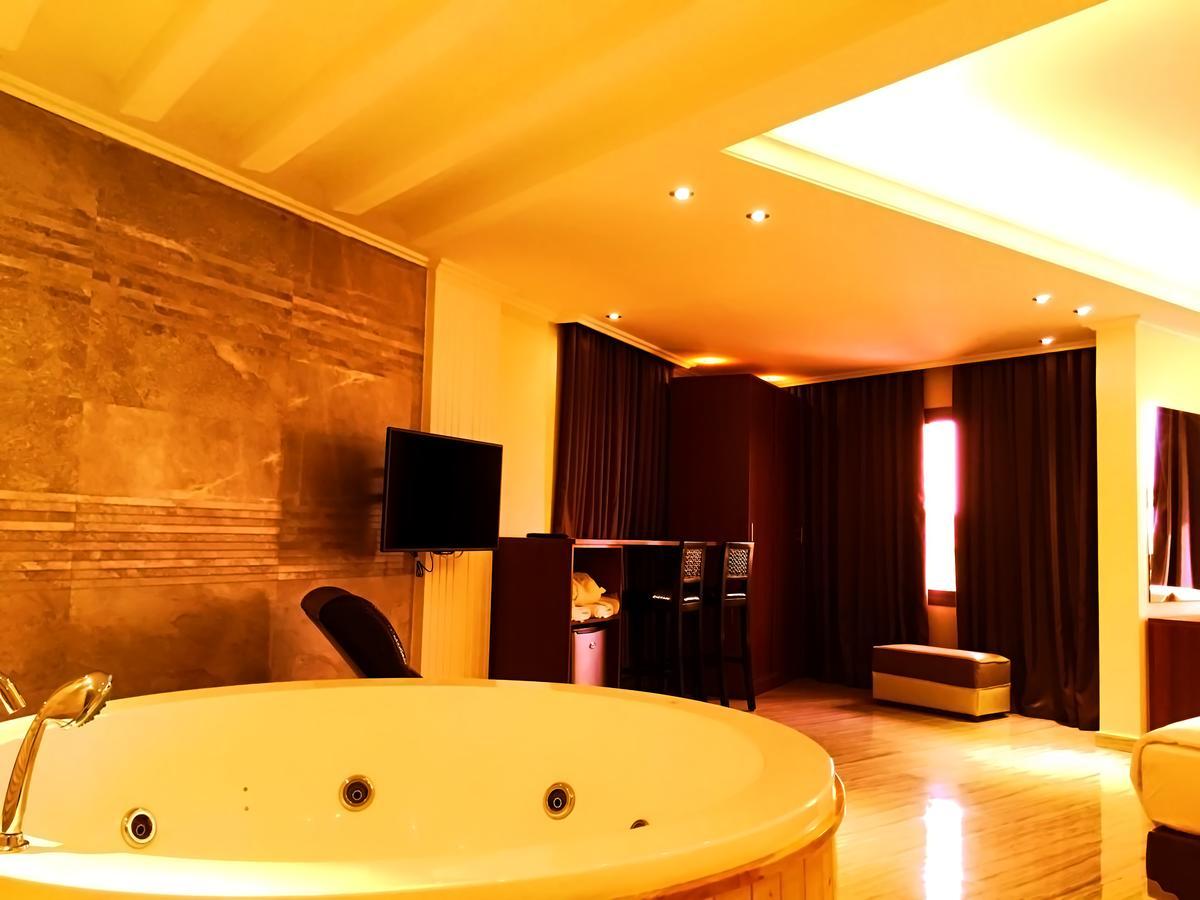 Aphrodite Hotel Ţabarjā Kültér fotó